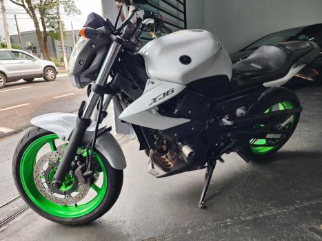 YAMAHA XJ6 600 N, Foto 4