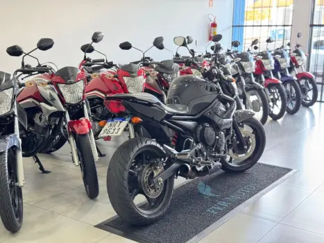 YAMAHA XJ6 600 N, Foto 5