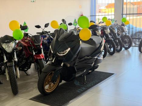 YAMAHA XMax 160 , Foto 3