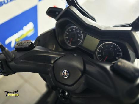 YAMAHA XMax 250 , Foto 2