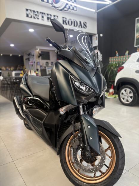 YAMAHA Xmax 250 , Foto 2