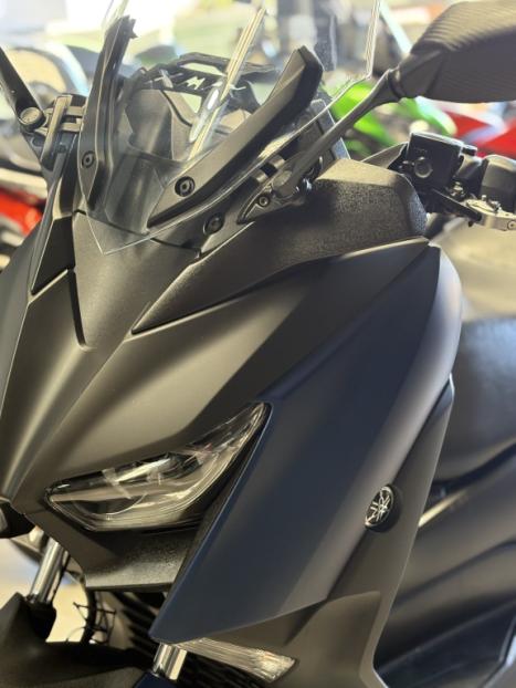 YAMAHA Xmax 250 , Foto 2