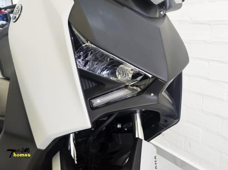 YAMAHA Xmax 250 , Foto 2