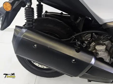 YAMAHA Xmax 250 , Foto 8