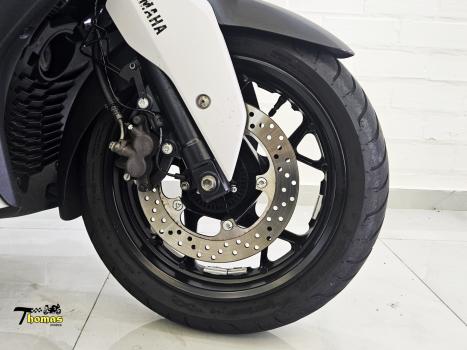 YAMAHA XMax 250 , Foto 6