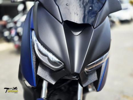 YAMAHA XMax 250 , Foto 2