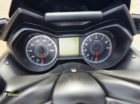 YAMAHA XMax 250 , Foto 4