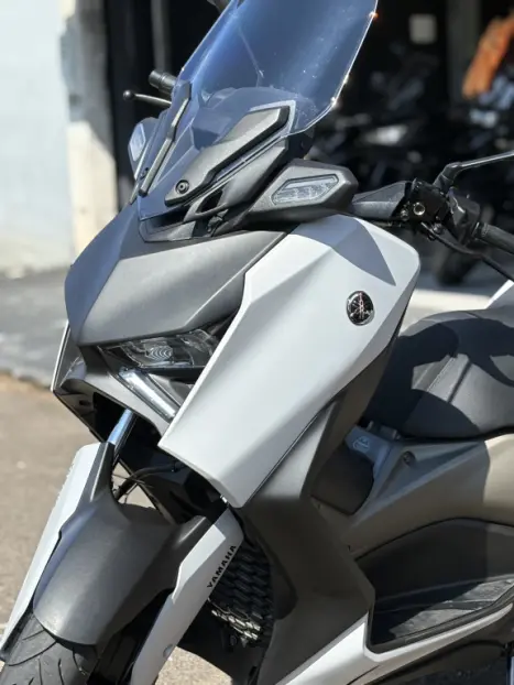 YAMAHA XMax 250 , Foto 2