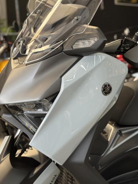 YAMAHA XMax 300 , Foto 2