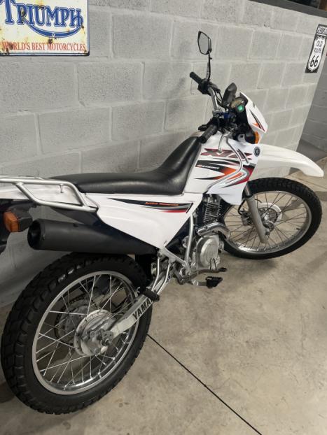 YAMAHA XTZ 125 E, Foto 3