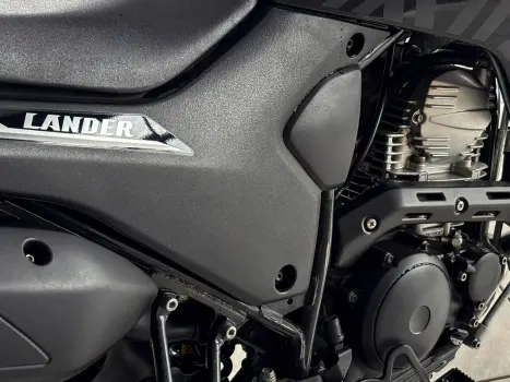 YAMAHA XTZ 250 LANDER, Foto 3
