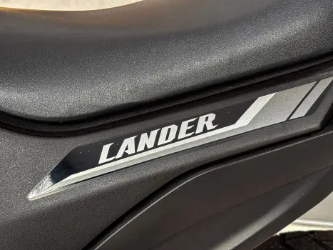 YAMAHA XTZ 250 LANDER, Foto 4