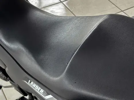 YAMAHA XTZ 250 LANDER, Foto 6