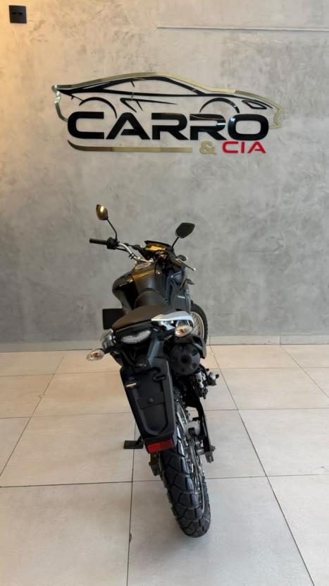 YAMAHA XTZ 250 LANDER, Foto 4