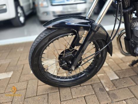 YAMAHA YBR 125 , Foto 3