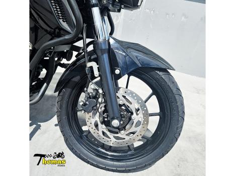 YAMAHA YS Fazer 250 LIMITED EDITION, Foto 6