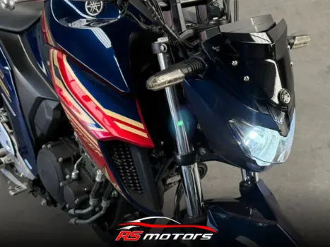 YAMAHA YS Fazer 250 BLUE FLEX, Foto 4