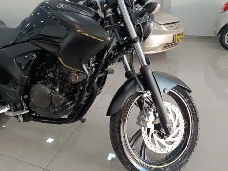 YAMAHA YS Fazer 250 LIMITED EDITION, Foto 8