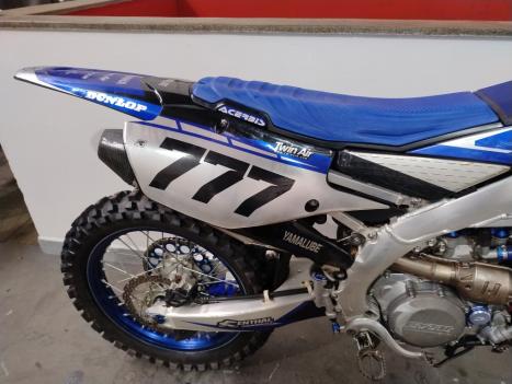YAMAHA YZ 450 F , Foto 3