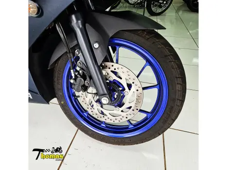 YAMAHA YZF R15 150 ABS, Foto 6