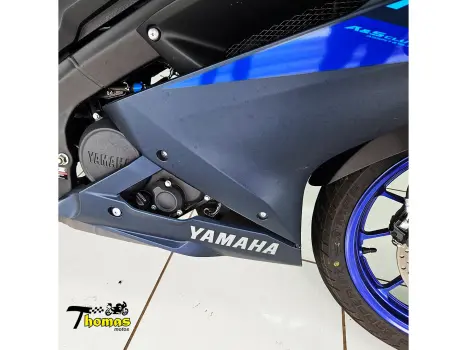 YAMAHA YZF R15 150 ABS, Foto 11