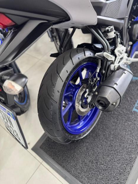 YAMAHA YZF R15 150 ABS, Foto 9