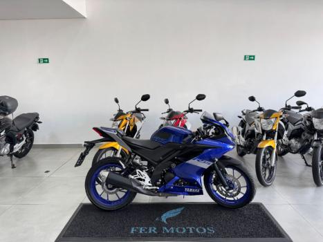 YAMAHA YZF R15 150 ABS, Foto 1