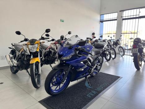 YAMAHA YZF R15 150 ABS, Foto 3