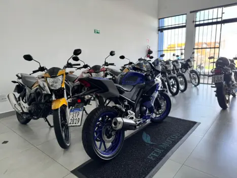 YAMAHA YZF R15 150 ABS, Foto 6