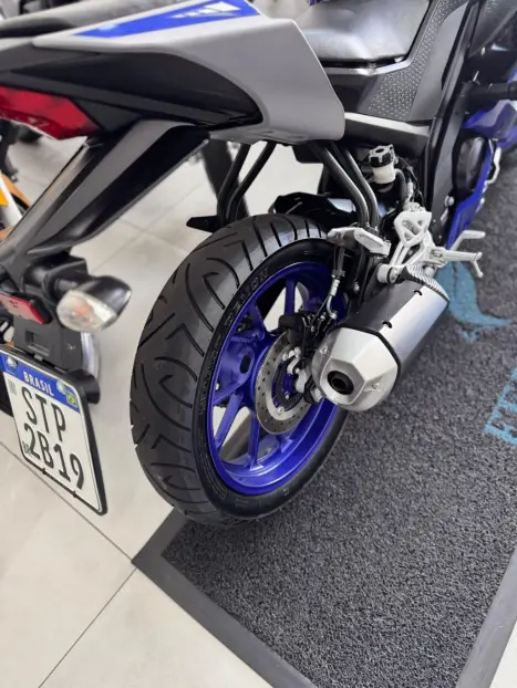 YAMAHA YZF R15 150 ABS, Foto 7