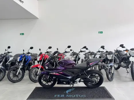 YAMAHA YZF R3 300 , Foto 4