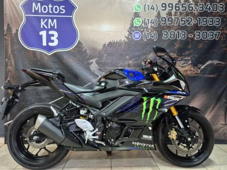 YAMAHA YZF R3 300 ABS, Foto 1