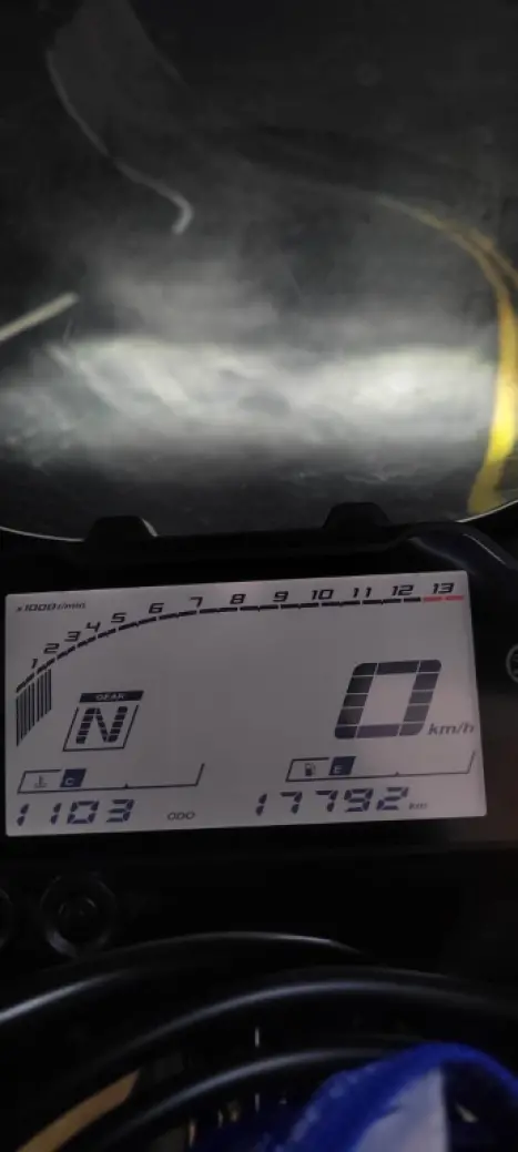 YAMAHA YZF R3 320 ABS, Foto 8