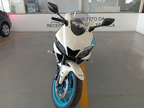 YAMAHA YZF R3 320 ABS, Foto 6