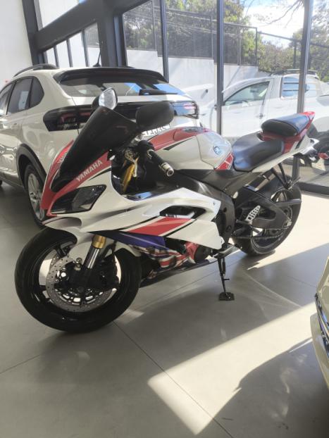 YAMAHA YZF R6 600 , Foto 3