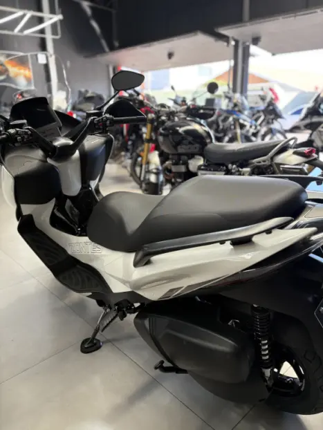 ZONTES 350 E , Foto 7