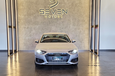 AUDI A4 2.0 16V 4P TFSI AUTOMTICO, Foto 2