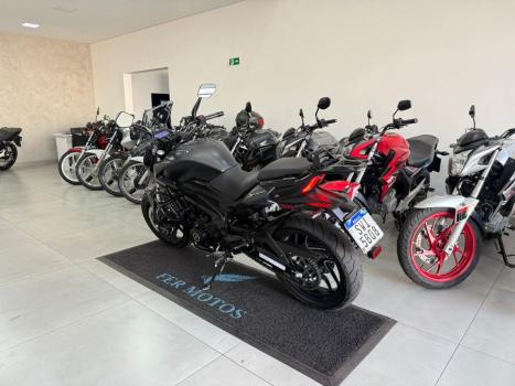 BAJAJ Dominar 400 , Foto 2