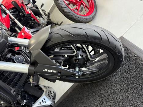 BAJAJ Dominar 400 , Foto 11