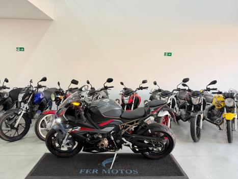 BMW S 1000 RR HP4 STREET, Foto 2