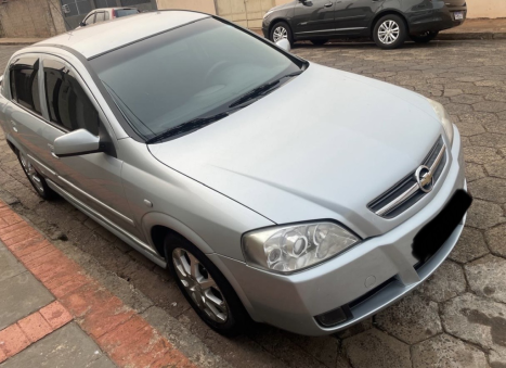 CHEVROLET Astra Hatch 2.0 4P FLEX, Foto 4