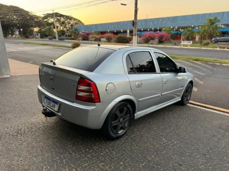 CHEVROLET Astra Hatch 2.0 4P ADVANTAGE  FLEX, Foto 3