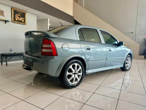 CHEVROLET Astra Hatch 2.0 4P CD, Foto 3
