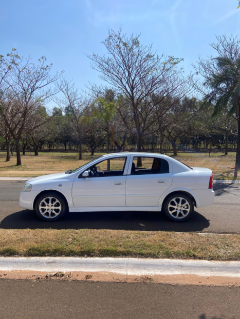 CHEVROLET Astra Sedan 1.8 4P CONFORT LCOOL, Foto 12