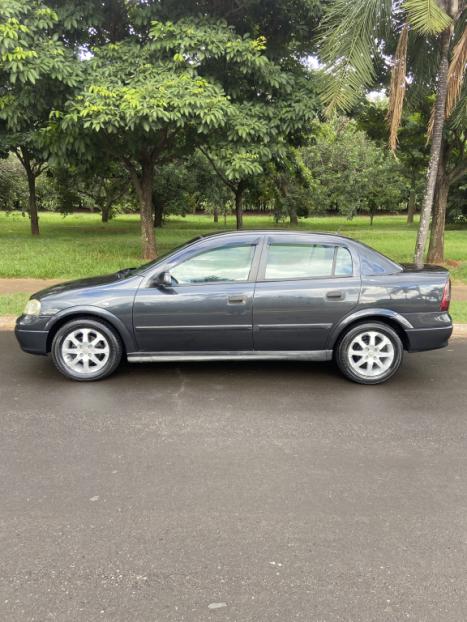 CHEVROLET Astra Sedan 1.8 4P, Foto 4