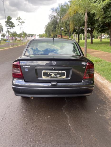 CHEVROLET Astra Sedan 1.8 4P, Foto 5