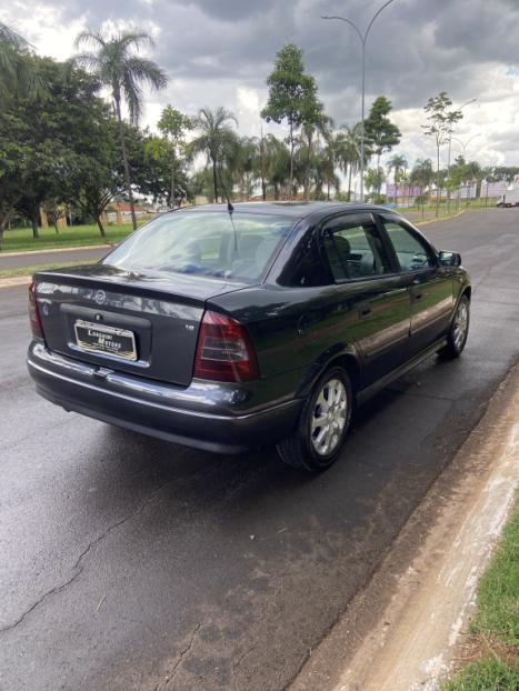 CHEVROLET Astra Sedan 1.8 4P, Foto 6