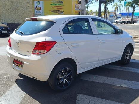 CHEVROLET Onix Hatch 1.0 4P FLEX LT, Foto 2