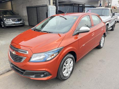 CHEVROLET Onix Hatch 1.0 4P FLEX LT LOLLAPALOOZA, Foto 2