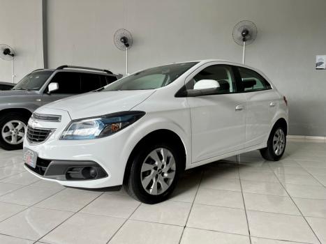 CHEVROLET Onix Hatch 1.4 4P FLEX LT, Foto 8